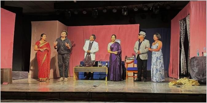 Shri Man Chor on stage